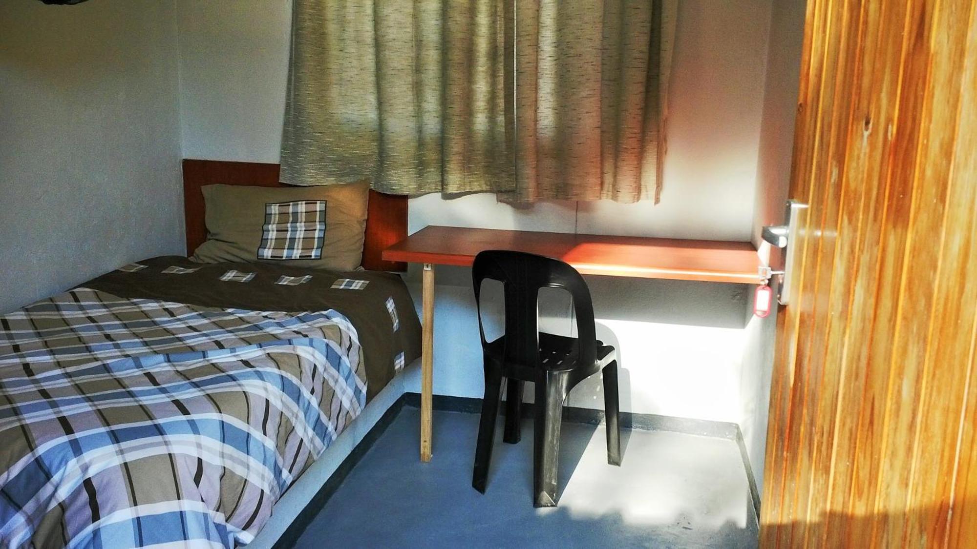 Divundu Guest House Room photo