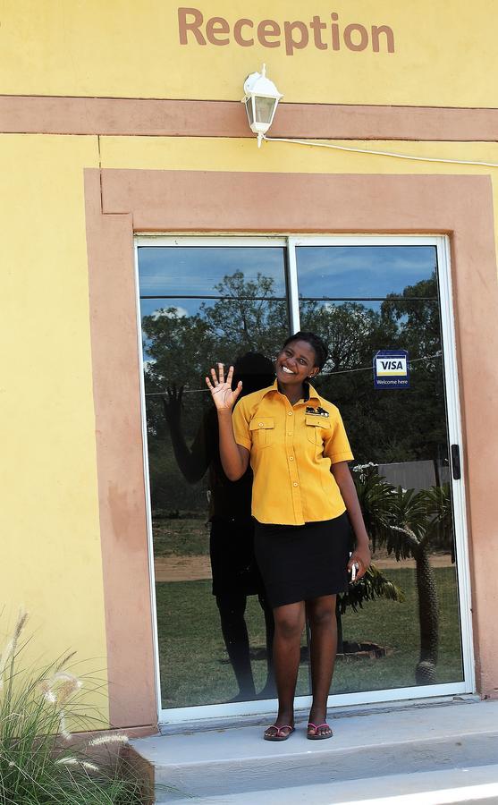 Divundu Guest House Exterior photo
