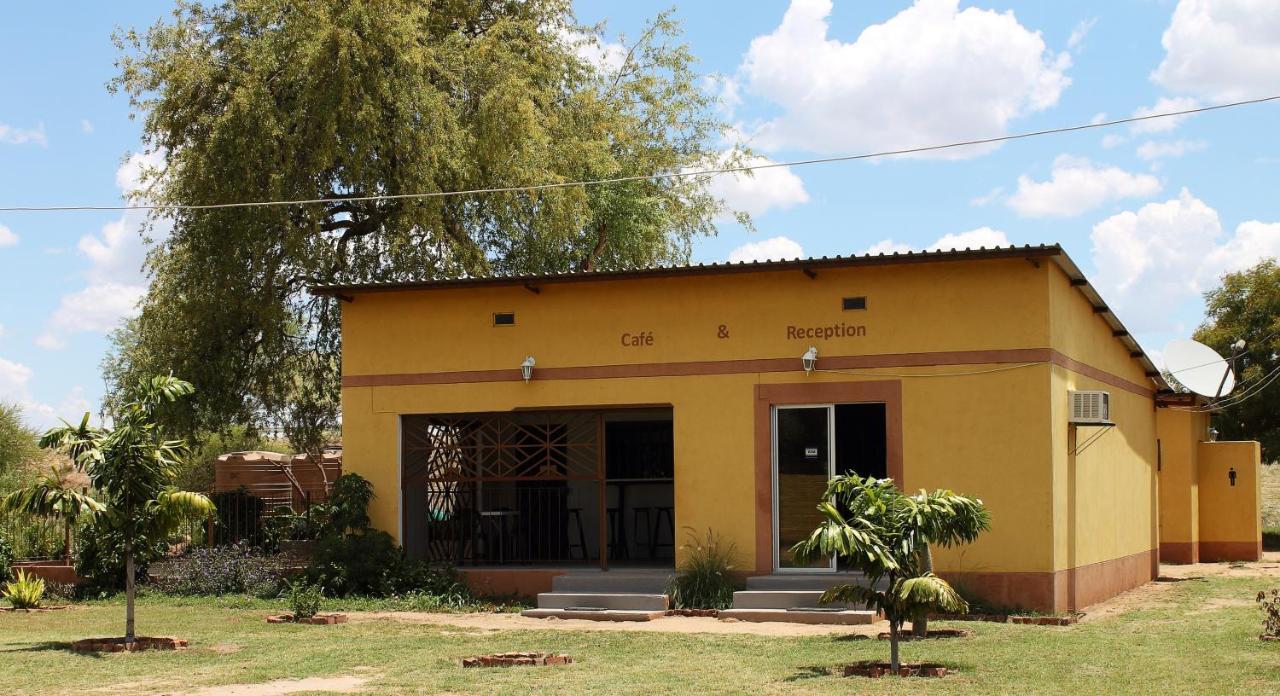 Divundu Guest House Exterior photo