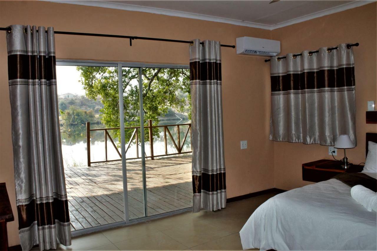 Divundu Guest House Exterior photo